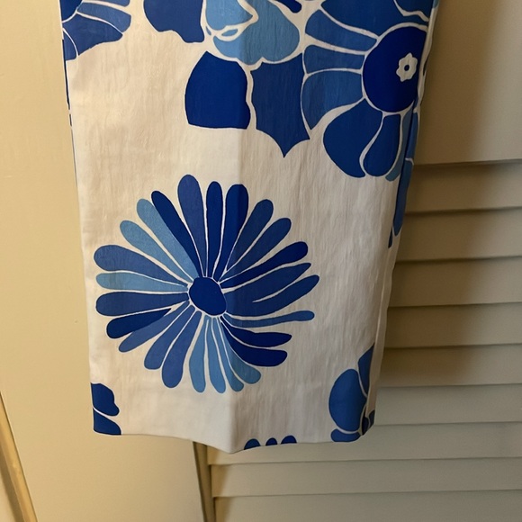 Jules & Leopold Pull On Slim Leg Capri Length blu and white color - Picture 6 of 10